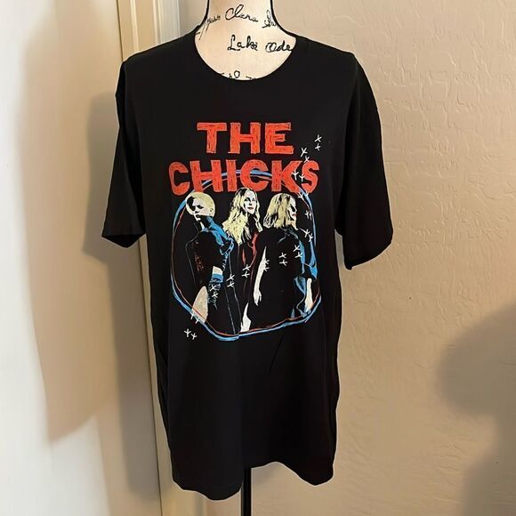 The Chicks Distressed Band Music Group Black Graphic Shirt - Picture 1 of 8